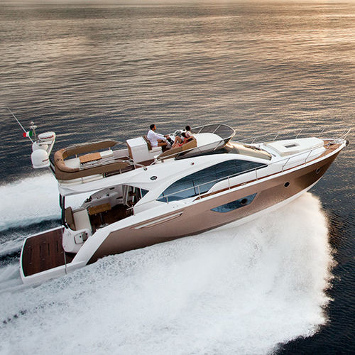 Inboard express cruiser - FLY 47 - Sessa Marine - twin-engine / planing hull / flybridge