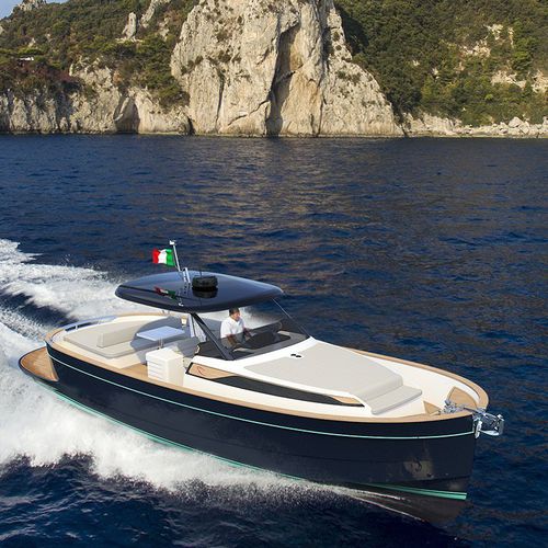 Inboard express cruiser - 35 - APREAMARE - outboard / twin-engine / open