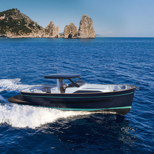 Inboard express cruiser - 45 - APREAMARE - twin-engine / open / center ...