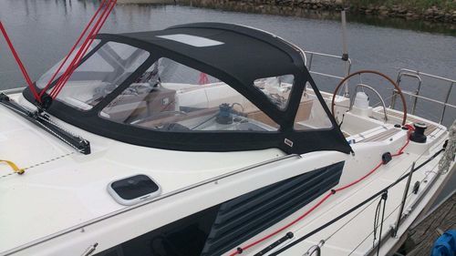 Sailboat sprayhood - Delphia 47 - KAPELL ANNAT - cockpit / stainless steel frame / black