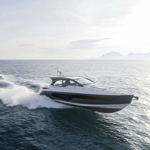 Cruising motor yacht - ATLANTIS 51 - Azimut - hard-top / IPS / 3-cabin