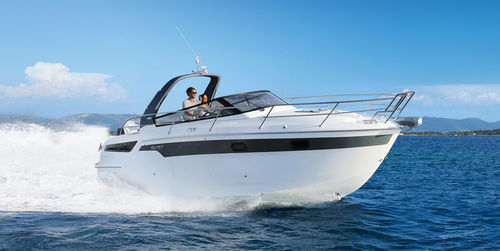Inboard cabin cruiser - S30 - BAVARIA YACHT - open / dual-console / sport