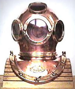 Professional diving helmet - 29118 - DESCO Corporation