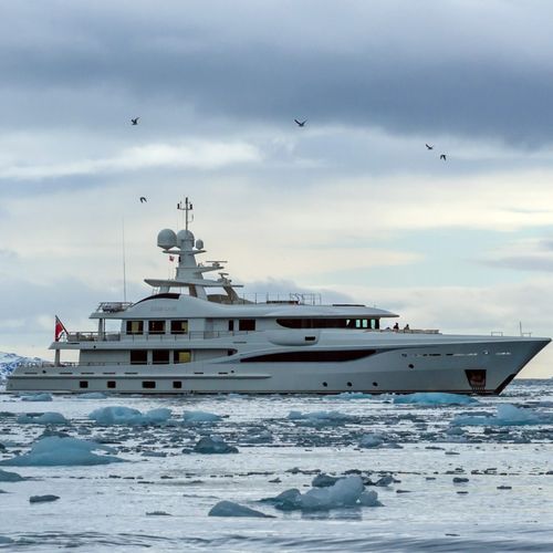 Cruising mega-yacht - KAMALAYA - Amels - wheelhouse / steel / with helideck