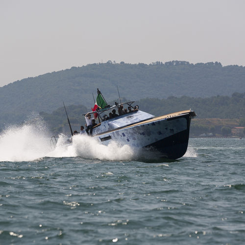 Inboard center console boat - LAP-1 - Baglietto spa - twin-engine / planing hull / aluminum