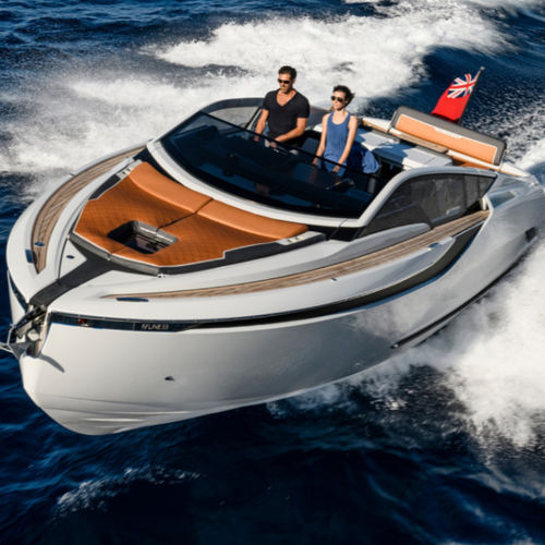 Inboard express cruiser - F//LINE 33 - Fairline - diesel / twin-engine / open