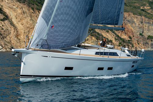 Cruising sailboat - GS 42 LC - Grand Soleil Yachts - 3-cabin / 2-cabin / 6-berth