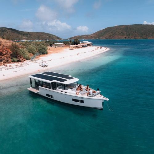 Inboard express cruiser - SEA LOFT 480 - Jeanneau - Motorboats - diesel / electric / hard-top