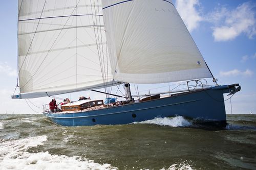 Cruising sailing yacht - BESTEVAER 56ST HANNAH - KM Yachtbuilders - with open transom / aluminum / cutter