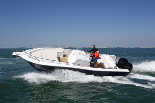 Outboard center console boat - 300 CC Origin - White-shark - twin-engine / 7-person max. / 11-person max.