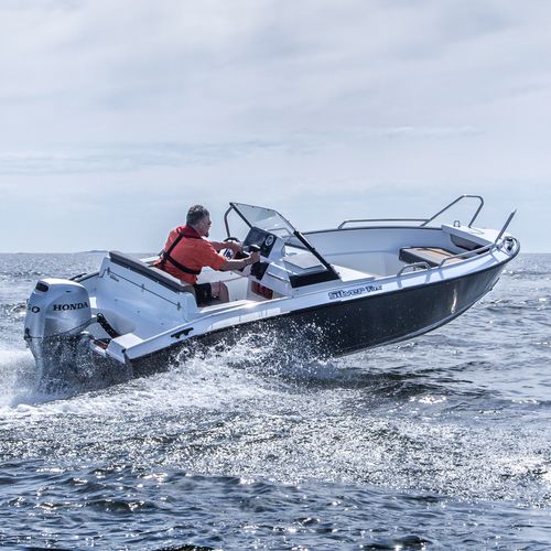 Outboard center console boat - FOX AVANT - Silver - side console / sport-fishing / aluminum