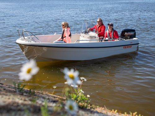 Outboard center console boat - 450 CC - Terhi Oy - sport-fishing / 7-person max. / 5-person max.