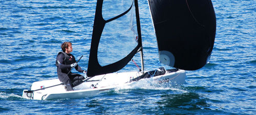 Single-handed sailing dinghy - TOPAZ Uno Race X - Topper - regatta / recreational / asymmetric spinnaker