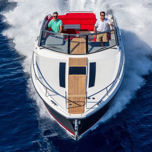 Inboard express cruiser - 37 Shamal - Windy - open / dual-console / 2-cabin