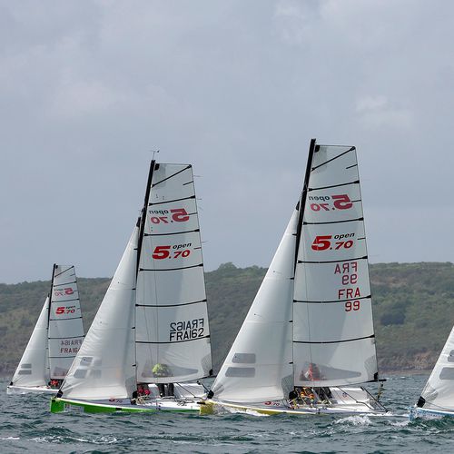 Sport keelboat sailboat - 5.70 - Hobie Cat USA - one-design / open / lifting keel
