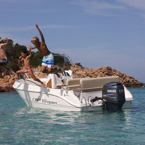 Outboard center console boat - CAP 19  - Capelli - ski / 7-person max. / sundeck
