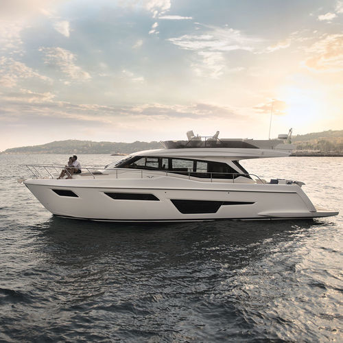 Cruising motor yacht - 500 - Ferretti Yachts - flybridge / 2-cabin