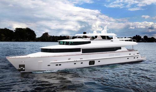 Cruising super-yacht - CC110 Lady Gaga - Horizon - classic / flybridge / wheelhouse