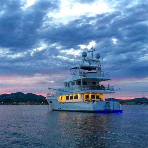 Cruising motor yacht - 68 - Nordhavn - trawler / flybridge / raised pilothouse