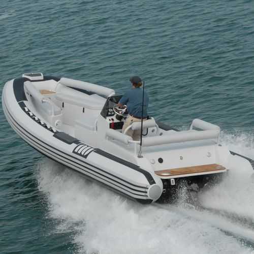 Hydrojet inflatable boat Launch Series 750 Novurania sterndrive