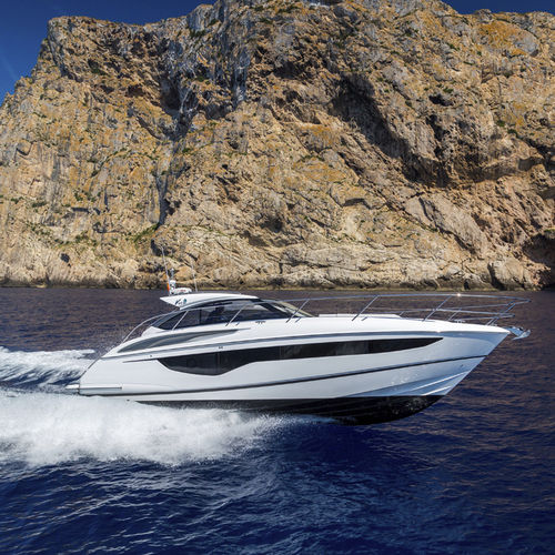 Inboard express cruiser - V40 - Princess - diesel / twin-engine / displacement
