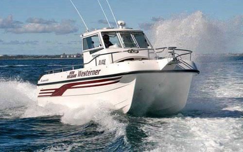 Catamaran day fishing boat - 8000 Westerner - LeisureCat - outboard / twin-engine / planing hull
