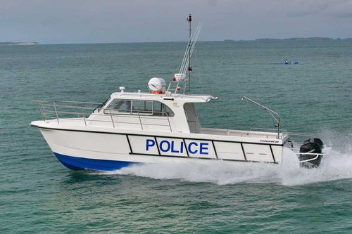 Patrol boat - 350  - LeisureCat - catamaran / outboard / diesel