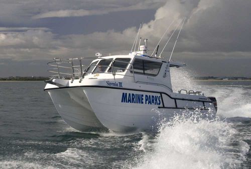 Patrol boat - 9000 Series - LeisureCat - catamaran / outboard