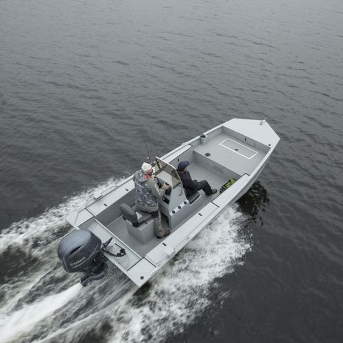 Outboard bay boat - Sportsman 1872 Pro - Smoker Craft - side console / sport-fishing / 6-person max.