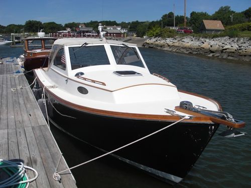 Inboard express cruiser - COYOTE - Lyman Morse - twin-berth / downeast