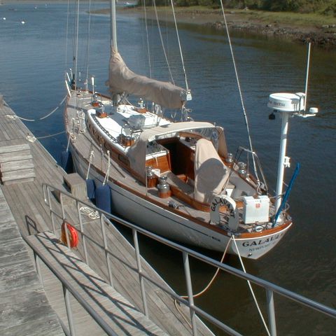 Cruising sailboat - Seguin 44' - Lyman Morse - 2-cabin