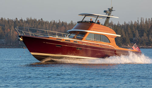 Cruising motor yacht - HOOD 57 LM - Lyman Morse - flybridge / 2-cabin / custom
