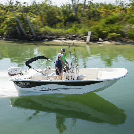 Outboard bay boat - 198 DLV - Carolina Skiff - center console / sport-fishing / 10-person max.