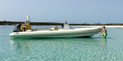Outboard inflatable boat - S 785 - Ribeye - rigid / with jockey console / 14-person max.