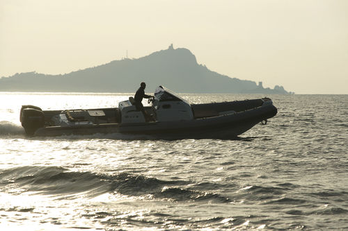 Outboard inflatable boat - EAGLE 10 - Brig - twin-engine / rigid / center console