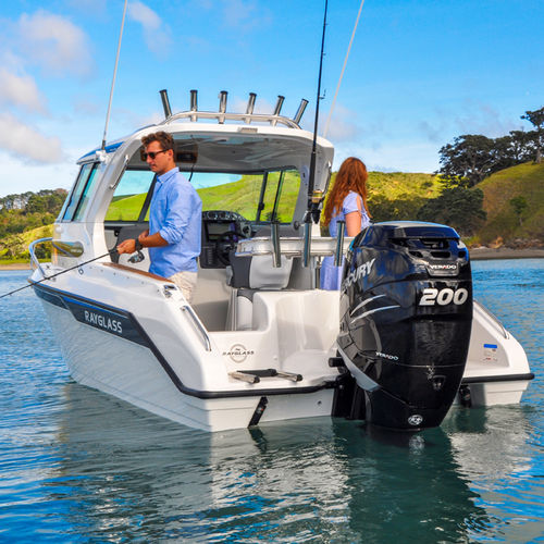 Outboard cabin cruiser - LEGEND 2200 - Rayglass Boats - hard-top / sport-fishing / 1-cabin