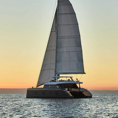 Catamaran sailing yacht - 60 OYA - Sunreef Yachts - cruising / charter / 4-cabin