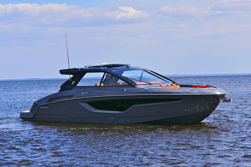 Inboard express cruiser - 42 GLS I/O - Cruisers - twin-engine / hard-top / bowrider