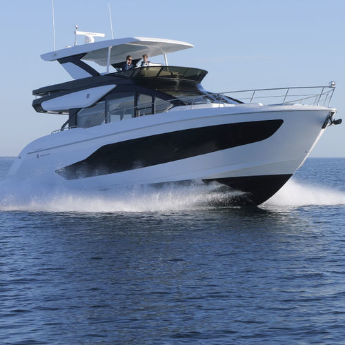 Cruising motor yacht - 57  - Cruisers - flybridge / IPS / 3-cabin