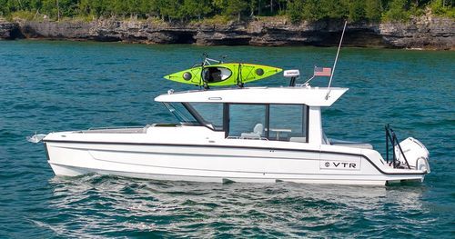 Outboard express cruiser - 38 VTR EC - Cruisers - twin-engine / with enclosed cockpit / sundeck
