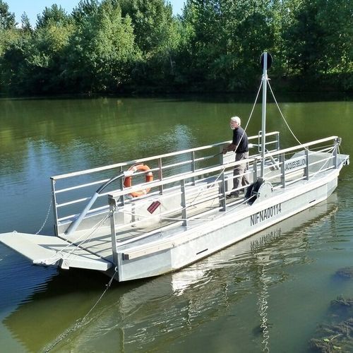 River ferry professional boat - JACQUES BELLION - Chantier Naval Delavergne - catamaran / inboard / aluminum