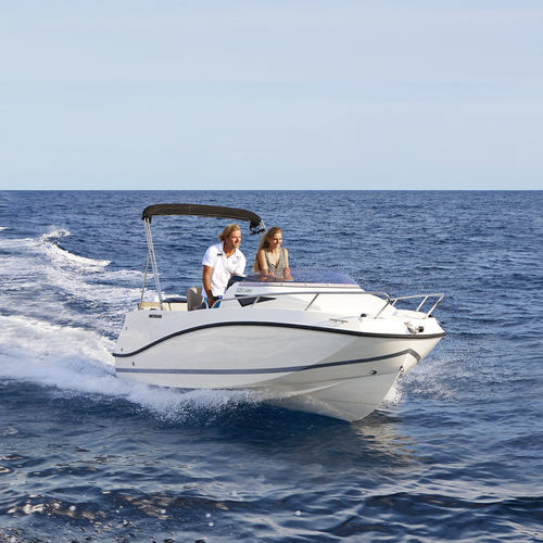 Outboard day cruiser - Activ 505 Cabin - Quicksilver Boats - open / 5-person max. / with cabin