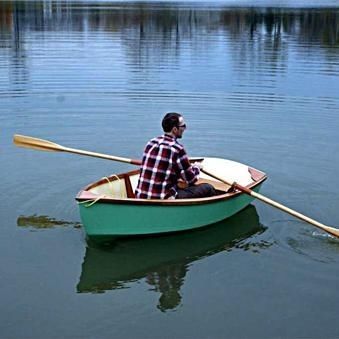 Classic classic rowboat - Polliwog 8 - Devlin - plywood