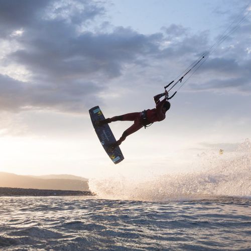 Twin-tip kiteboard - LIVEWIRE - Airush - freestyle / wakestyle