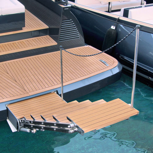 Yacht ladder - SP 607 - Besenzoni SpA - retractable / folding / boarding