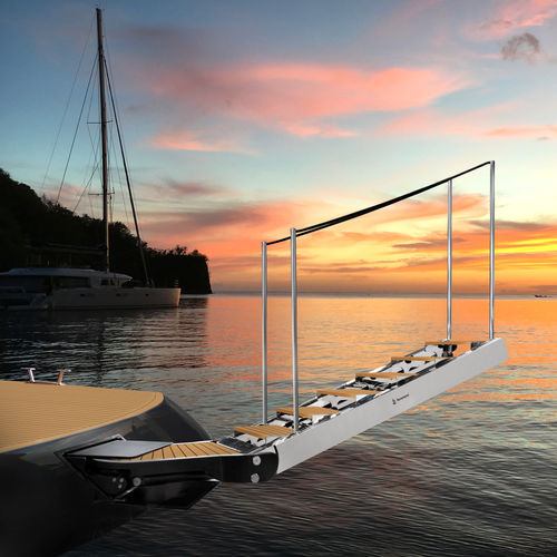Yacht ladder - SP 600 G - Besenzoni SpA - rotating / boarding / stern