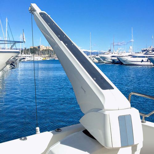 Yacht davit - G 415 - Besenzoni SpA - hydraulic / rotating / telescopic