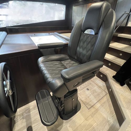 Helm seat - P 442 A SEAGULL - Besenzoni SpA - for yacht / with armrests / adjustable