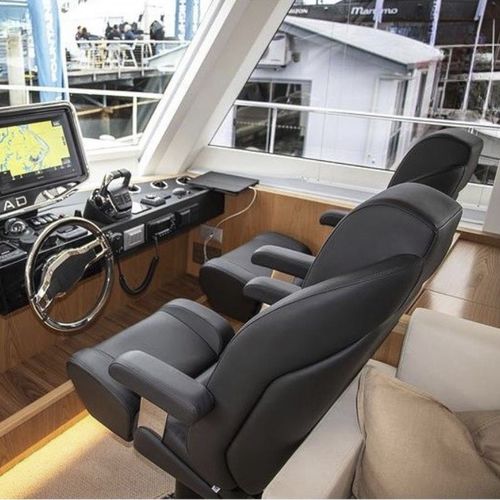 Helm seat - P 460 LADYBIRD - Besenzoni SpA - for yacht / with armrests / adjustable