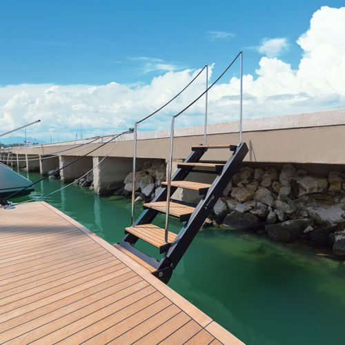 Yacht ladder - SP 607 - Besenzoni SpA - retractable / folding / boarding